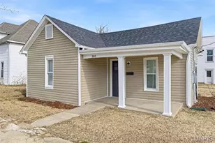 202 N 3rd St, Elsberry, MO 63343 - Photo 3