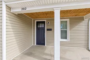 202 N 3rd St, Elsberry, MO 63343 - Photo 5