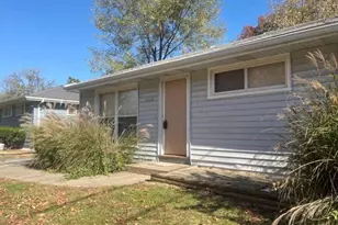 5614 Sanborn Dr, Saint Louis, MO 63121 - Photo 1