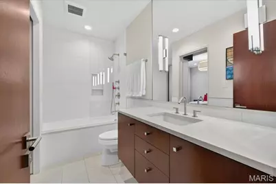 317 N Central Avenue, Clayton, MO 63105 - Photo 37