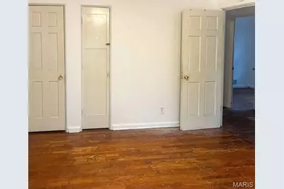 6636 Kenwood Drive, Saint Louis, MO 63121 - Photo 11