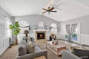 4910 Lowndes Dr, Saint Louis, MO 63129 - Photo 29