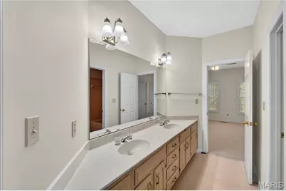 1747 Baxter Forest Valley Court, Chesterfield, MO 63005 - Photo 25