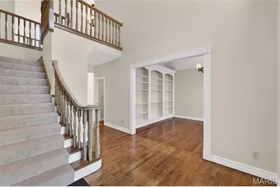 1747 Baxter Forest Valley Court, Chesterfield, MO 63005 - Photo 5