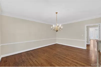 1747 Baxter Forest Valley Court, Chesterfield, MO 63005 - Photo 7