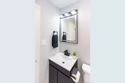 2766 Chalet Hill Drive, Saint Louis, MO 63129 - Photo 25