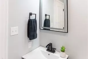 2766 Chalet Hill Dr, Saint Louis, MO 63129 - Photo 25