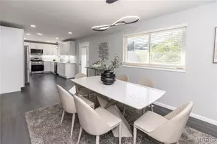 2766 Chalet Hill Dr, Saint Louis, MO 63129 - Photo 17