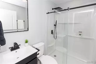 2766 Chalet Hill Dr, Saint Louis, MO 63129 - Photo 23