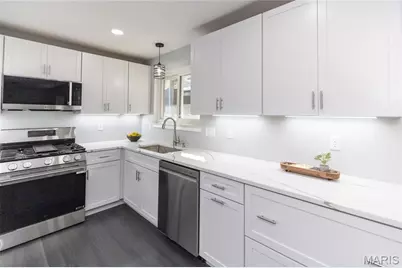 2766 Chalet Hill Drive, Saint Louis, MO 63129 - Photo 13