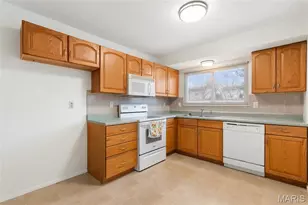 500 Ken Dr, Saint Charles, MO 63301 - Photo 9