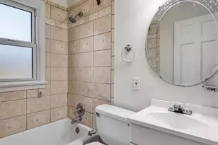 2045 Bainbridge Dr, Saint Louis, MO 63133 - Photo 19