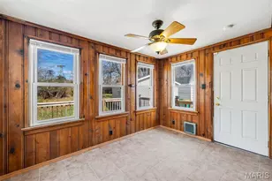 2045 Bainbridge Dr, Saint Louis, MO 63133 - Photo 13