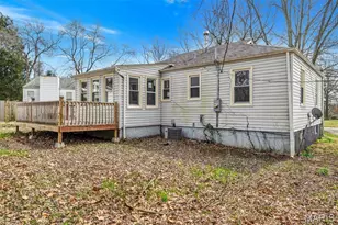 2045 Bainbridge Dr, Saint Louis, MO 63133 - Photo 31