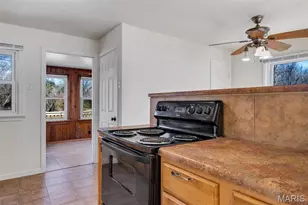 2045 Bainbridge Dr, Saint Louis, MO 63133 - Photo 11