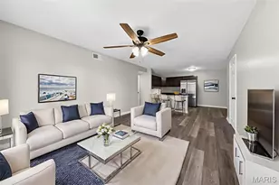 5766 Westphalia Ln, Saint Louis, MO 63129 - Photo 3