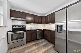 5766 Westphalia Ln, Saint Louis, MO 63129 - Photo 9