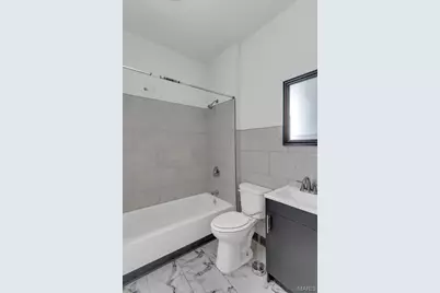 4523 Adelaide Avenue, Saint Louis, MO 63115 - Photo 5