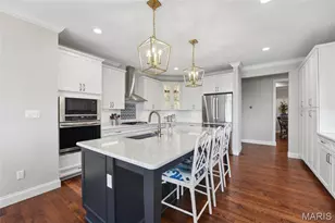 734 Crested Pt Dr, Eureka, MO 63025 - Photo 9