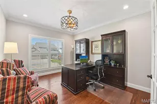 734 Crested Pt Dr, Eureka, MO 63025 - Photo 17