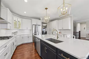 734 Crested Pt Dr, Eureka, MO 63025 - Photo 7