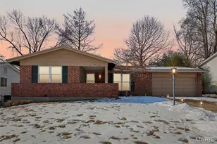 2531 Wesglen Estates Dr, Maryland Heights, MO 63043 - Photo 1