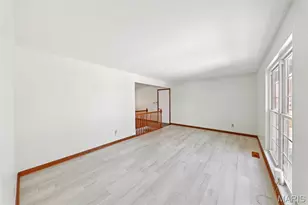 2531 Wesglen Estates Dr, Maryland Heights, MO 63043 - Photo 3