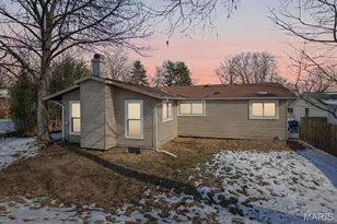 2531 Wesglen Estates Dr, Maryland Heights, MO 63043 - Photo 29