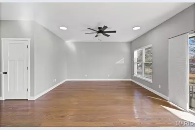 9210 Sappington Road, Saint Louis, MO 63126 - Photo 11