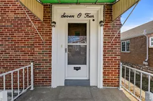 704 Dallas Dr, Bella Villa, MO 63125 - Photo 5