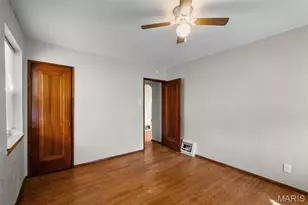 704 Dallas Dr, Bella Villa, MO 63125 - Photo 17