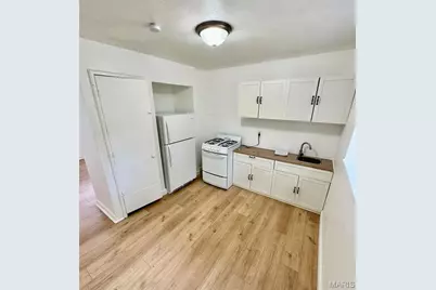 10132 Duke Drive, Saint Louis, MO 63136 - Photo 13