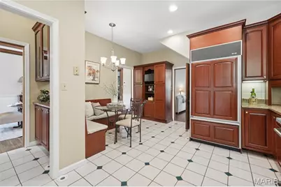6335 Pershing Avenue, University City, MO 63130 - Photo 13