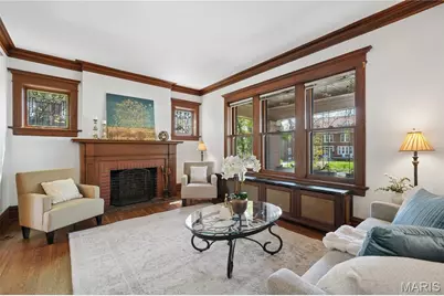 6335 Pershing Avenue, University City, MO 63130 - Photo 5