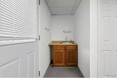 245 S Commercial Avenue, Saint Clair, MO 63077 - Photo 27