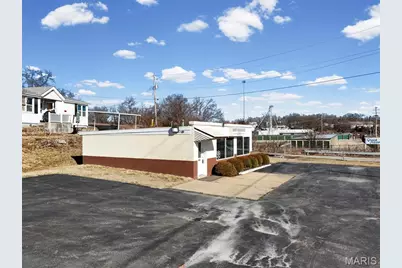 245 S Commercial Avenue, Saint Clair, MO 63077 - Photo 47