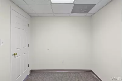 245 S Commercial Avenue, Saint Clair, MO 63077 - Photo 21