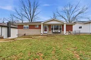 1030 Camelot Gardens Dr Dr, Saint Louis, MO 63125 - Photo 1