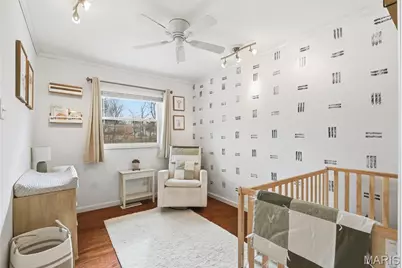 1030 Camelot Gardens Dr Drive, Saint Louis, MO 63125 - Photo 11