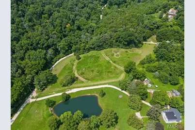 19037 Foxrun Hollow Lane, Wildwood, MO 63069 - Photo 45