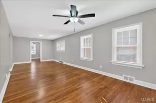 6851 Raymond Ave, University City, MO 63130 - Photo 11