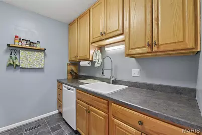 839 Lilybud Court, Ballwin, MO 63011 - Photo 9