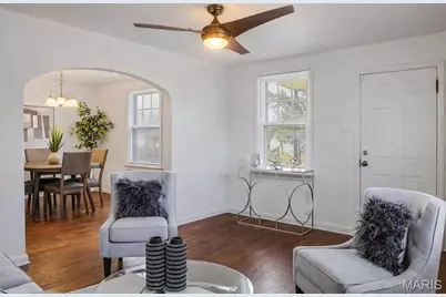 3304 S Gordon Court, Breckenridge Hills, MO 63114 - Photo 3