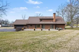 334 Ladue Oaks Dr, Saint Louis, MO 63141 - Photo 31
