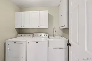 334 Ladue Oaks Dr, Saint Louis, MO 63141 - Photo 27