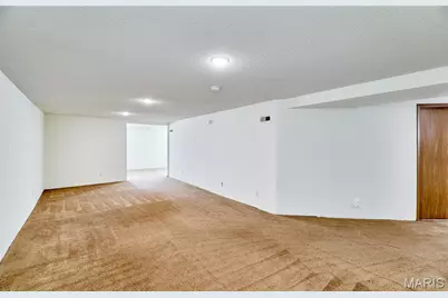 4 Sharon Court, Florissant, MO 63031 - Photo 23