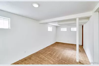 4 Sharon Court, Florissant, MO 63031 - Photo 25