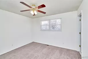 4 Sharon Ct, Florissant, MO 63031 - Photo 13