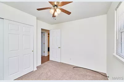 4 Sharon Court, Florissant, MO 63031 - Photo 17
