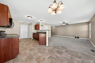 542 Country Cir Dr, Lake Saint Louis, MO 63367 - Photo 9